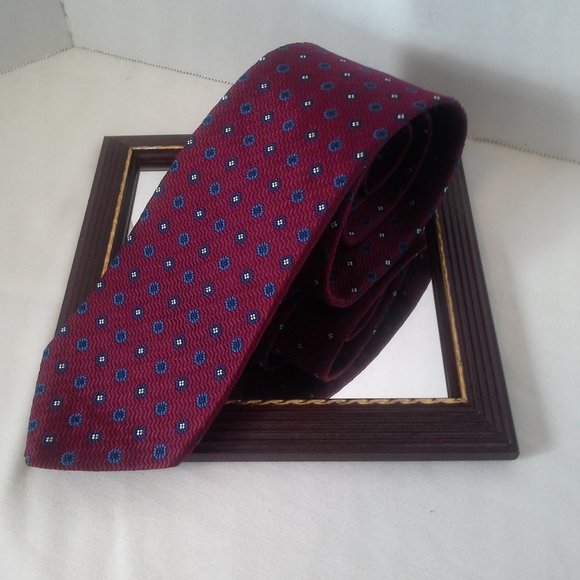 Brooks Brothers Other - Brooks Brothers mens tie 3.25inx58in 346 Red wavy